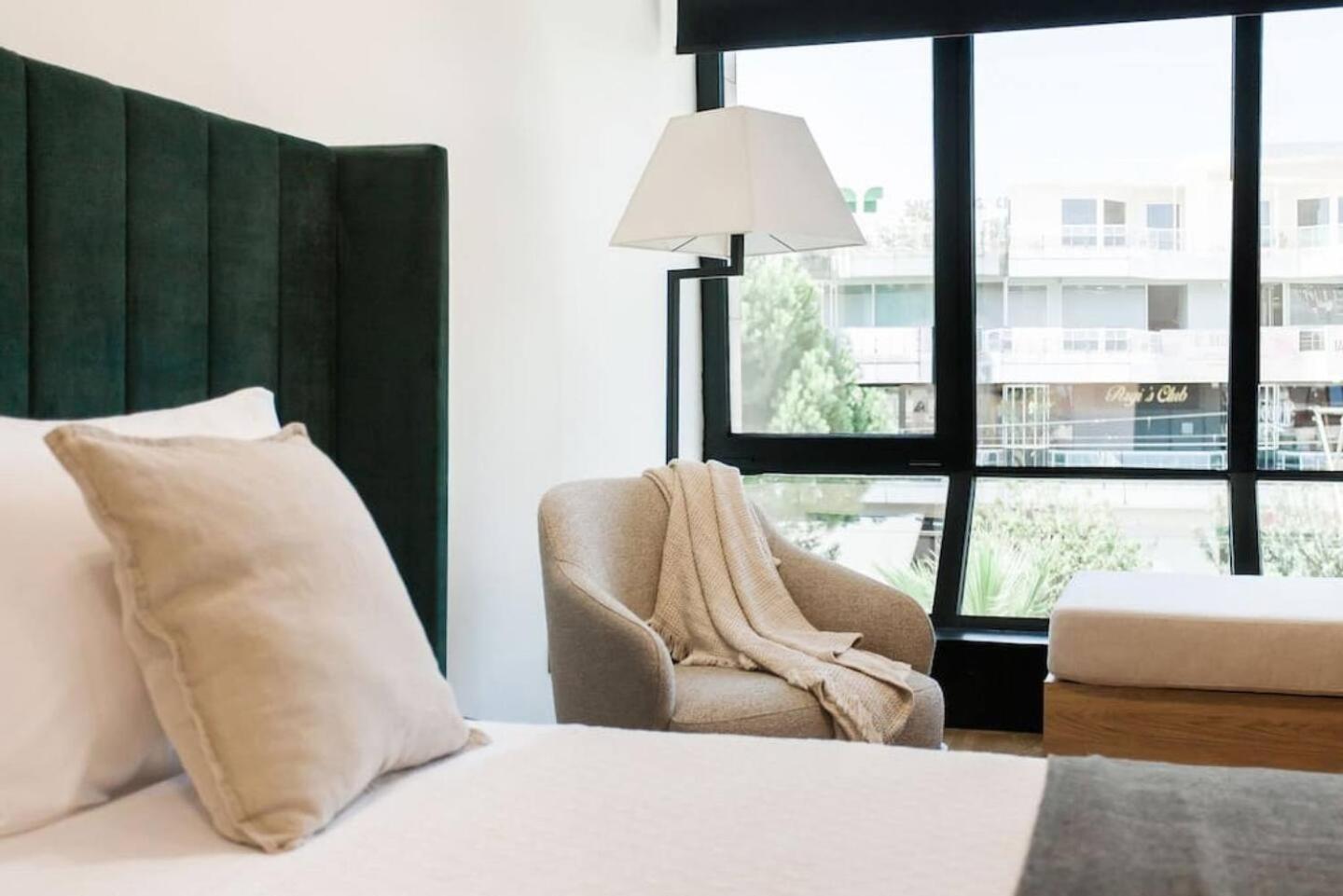 2 Sidebyside Suites In Athens Riviera By The Olon Екстер'єр фото