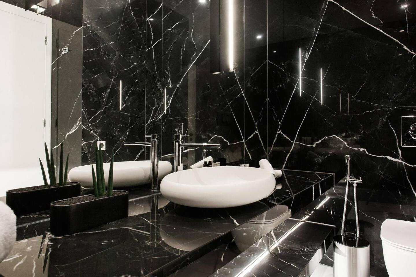 2 Sidebyside Suites In Athens Riviera By The Olon Екстер'єр фото
